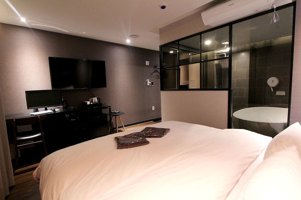 Dublin Hotel Busan Exteriör bild